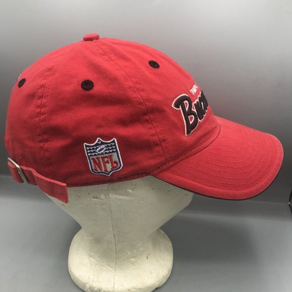 Tampa Bay Buccaneers Hat Baseball Cap Adjustable Strap Back Red Adult Reebok NFL - Picture 6 of 9